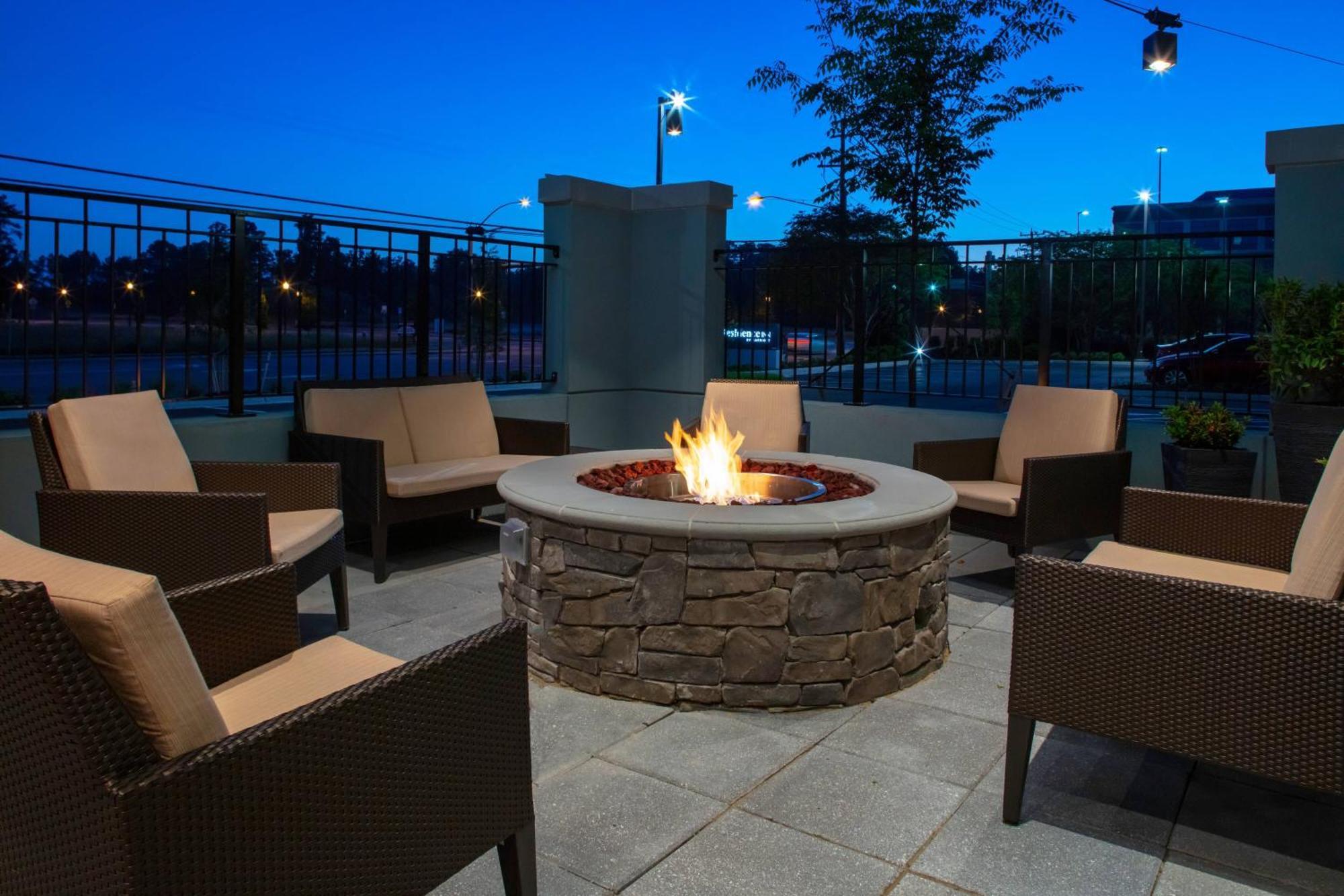 Residence Inn By Marriott Virginia Beach Town Center Exteriör bild